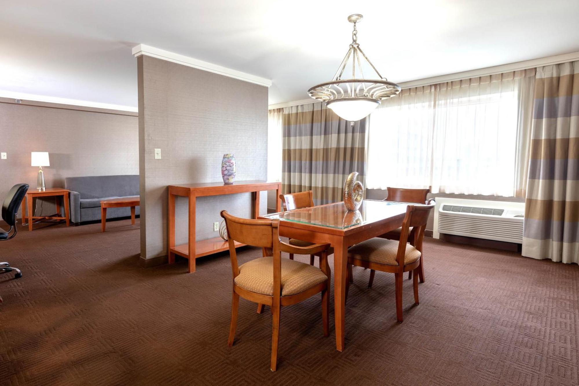 Sheraton Niagara Falls Extérieur photo
